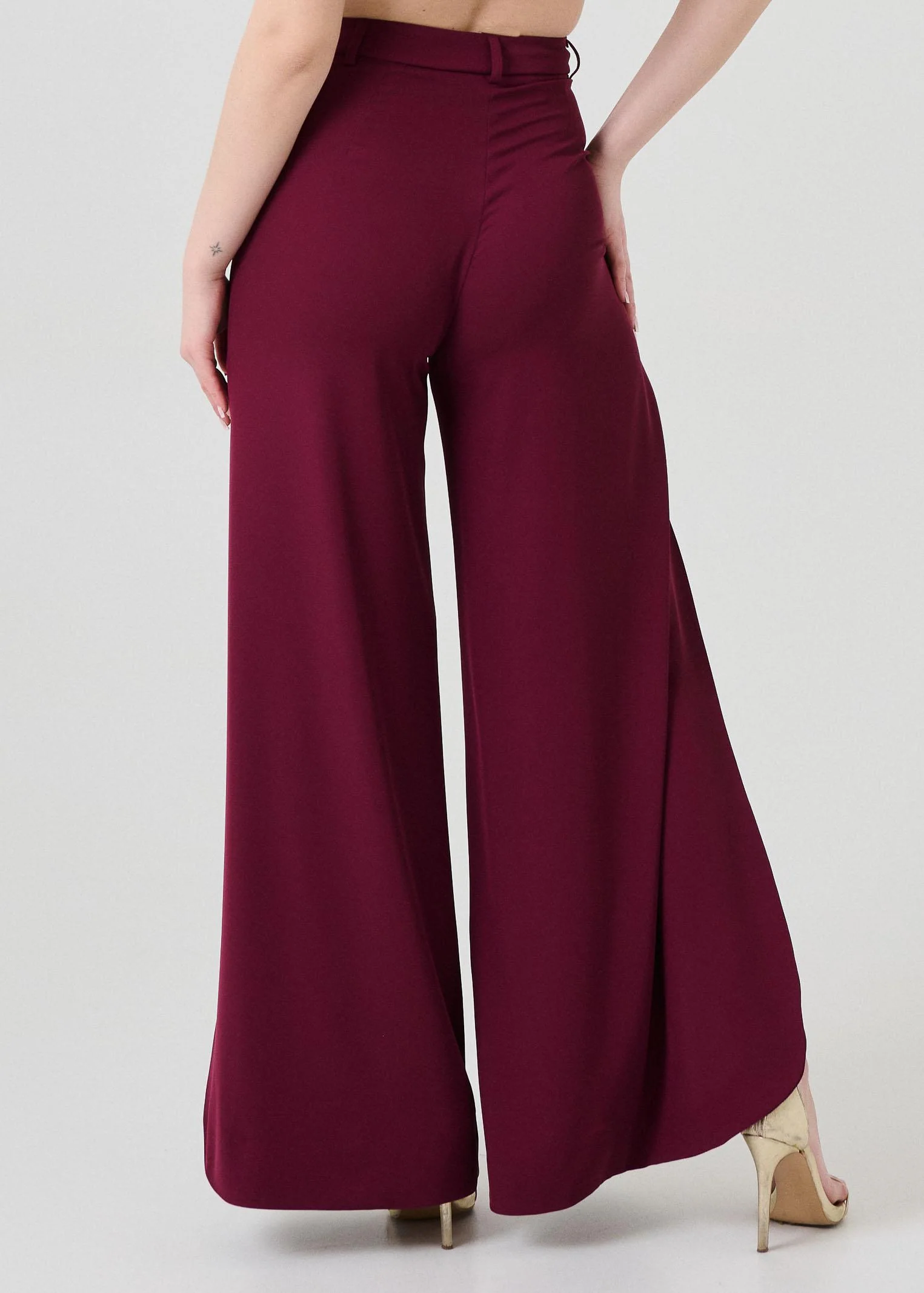 Pantalone a zampa Armoire bordeaux con spacchi - Image 3