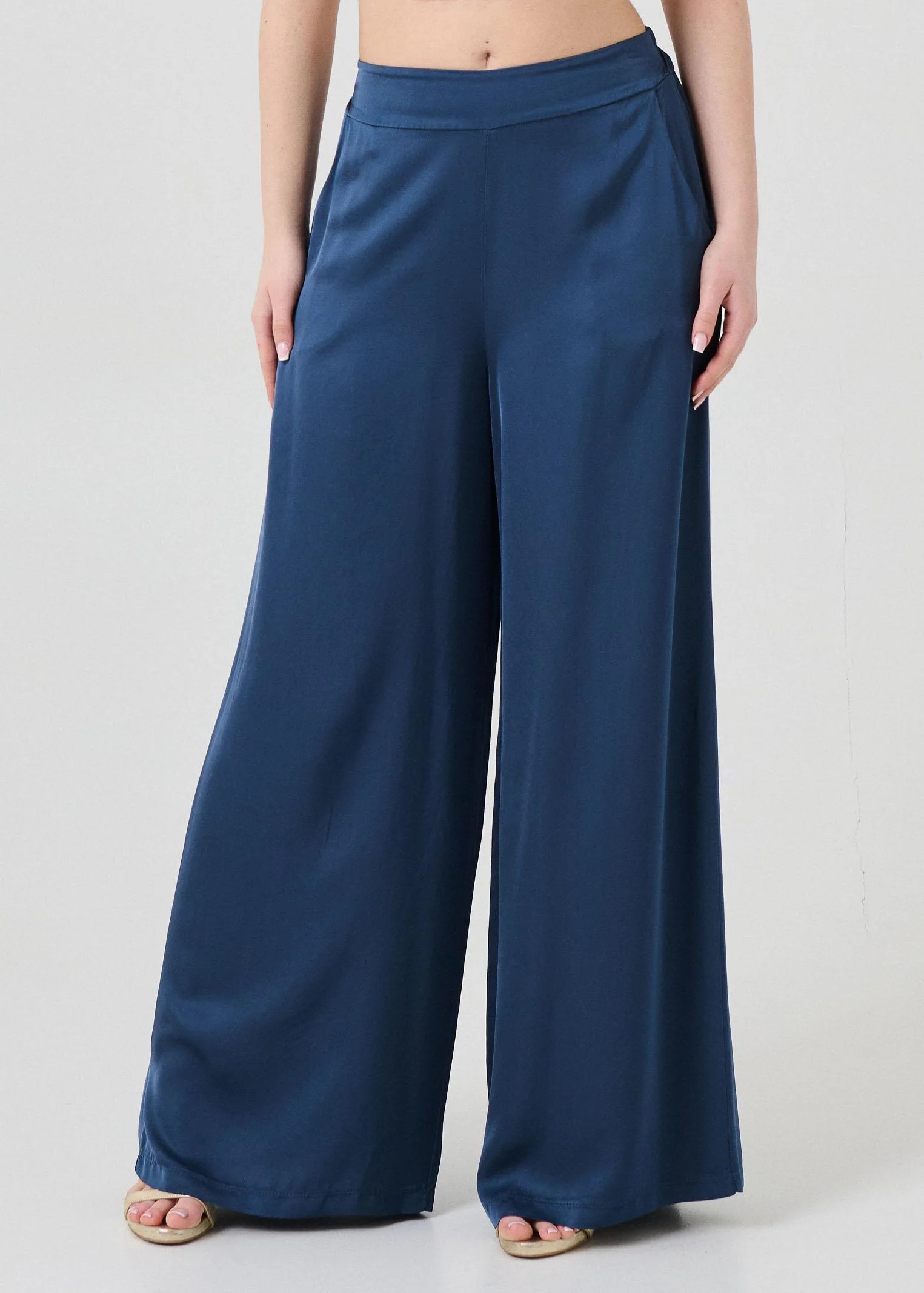 Pantalone ampio Armoire blu denim a vita alta