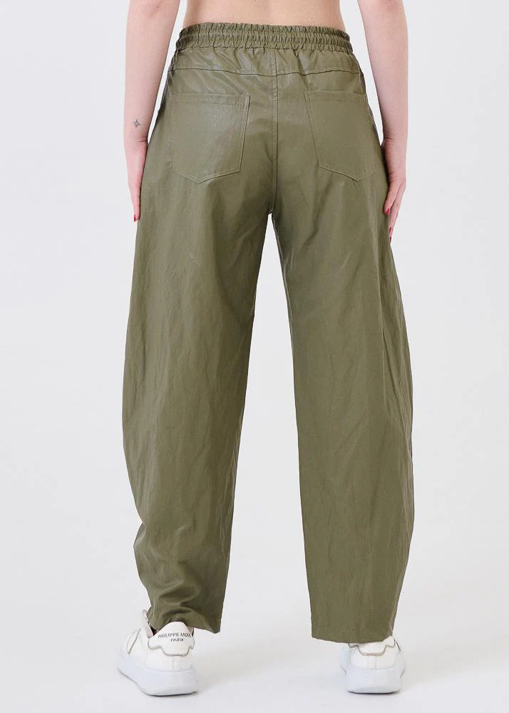 Pantalone Armoire verde salvia con coulisse a contrasto - Image 3