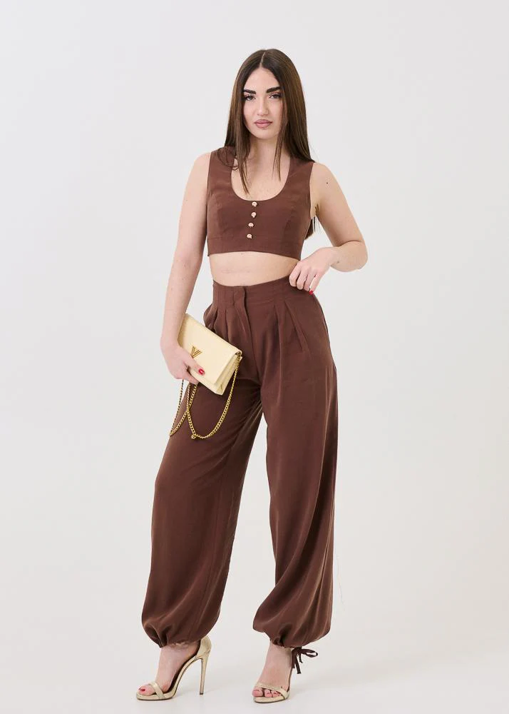 Pantalone Bohemian Vì marrone con pinces con coulisse sul fondo - Image 4