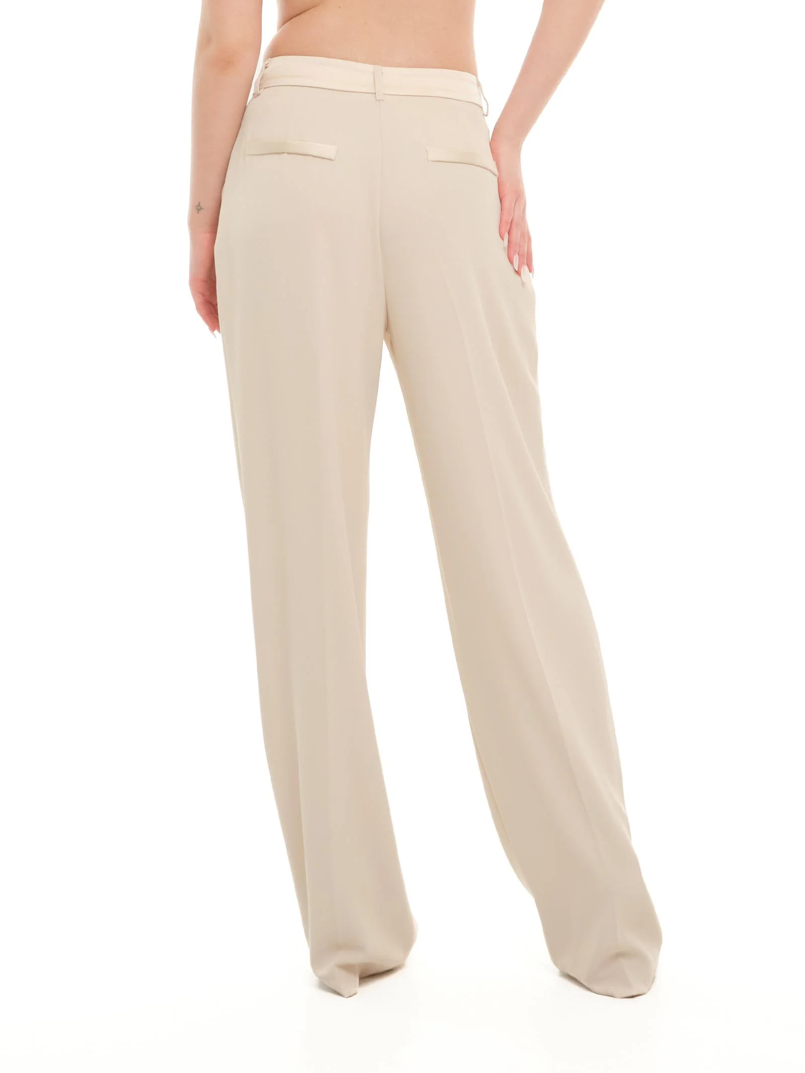 Pantalone Imperial neve fluido con pinces - Image 3
