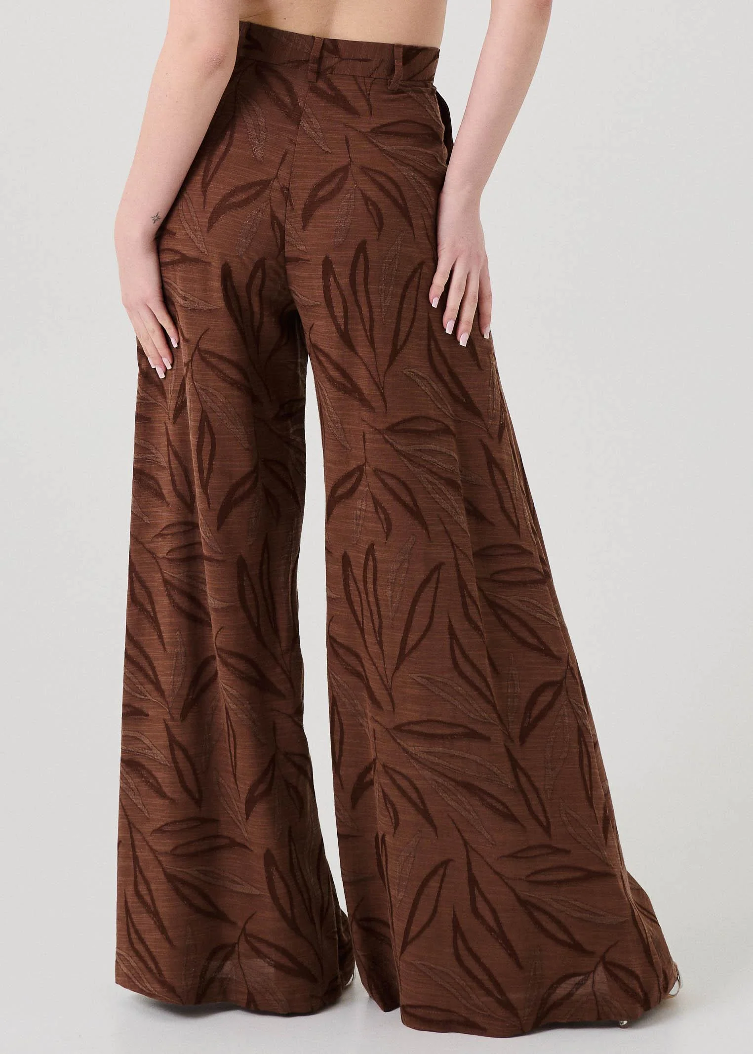 Pantalone "Robin" Bohemian Vì marrone con fantasia tono su tono - Image 3