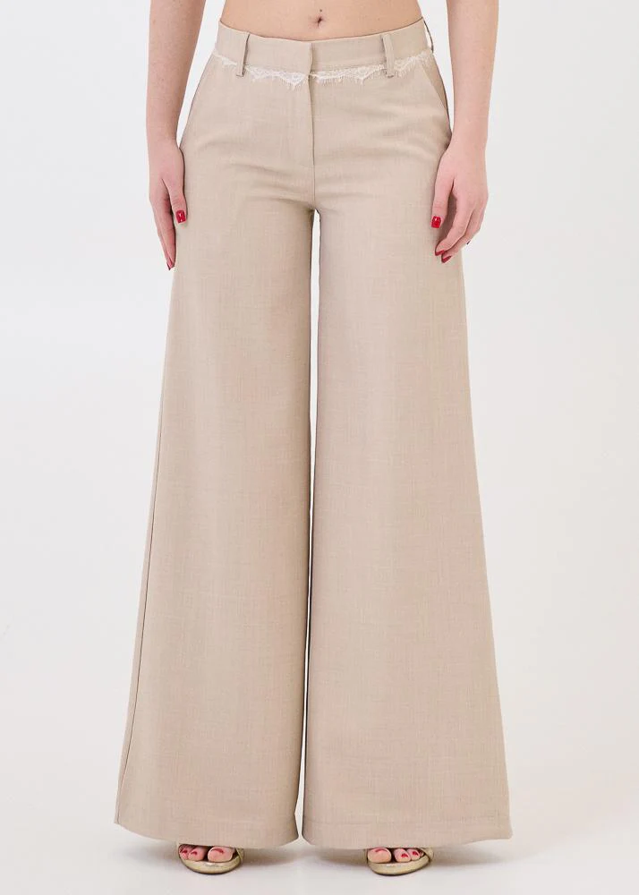 Pantalone Vicolo beige a zampetta con dettaglio pizzo