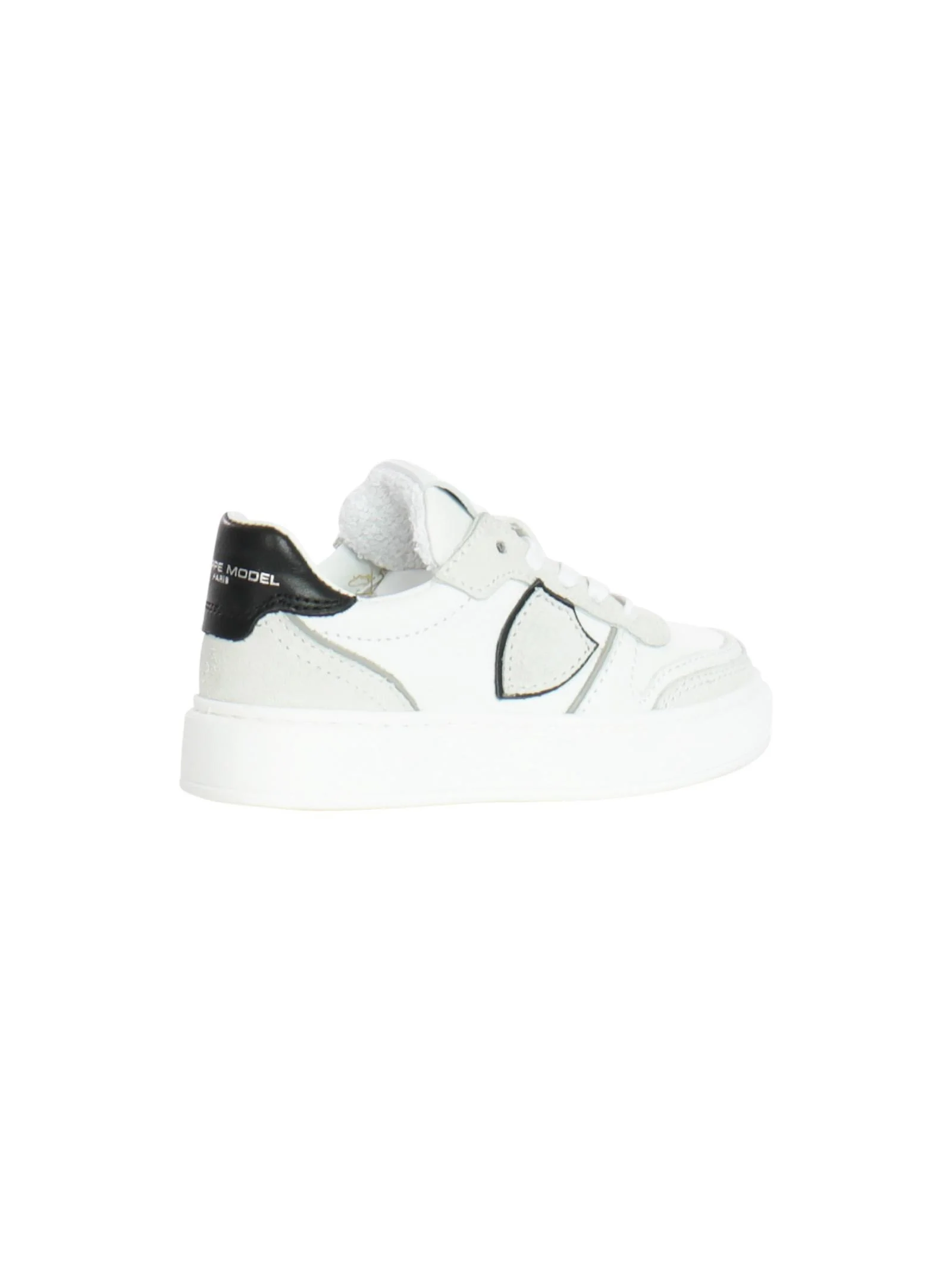 Snakers in pelle bianca con profili scamosciati grigi - Image 3
