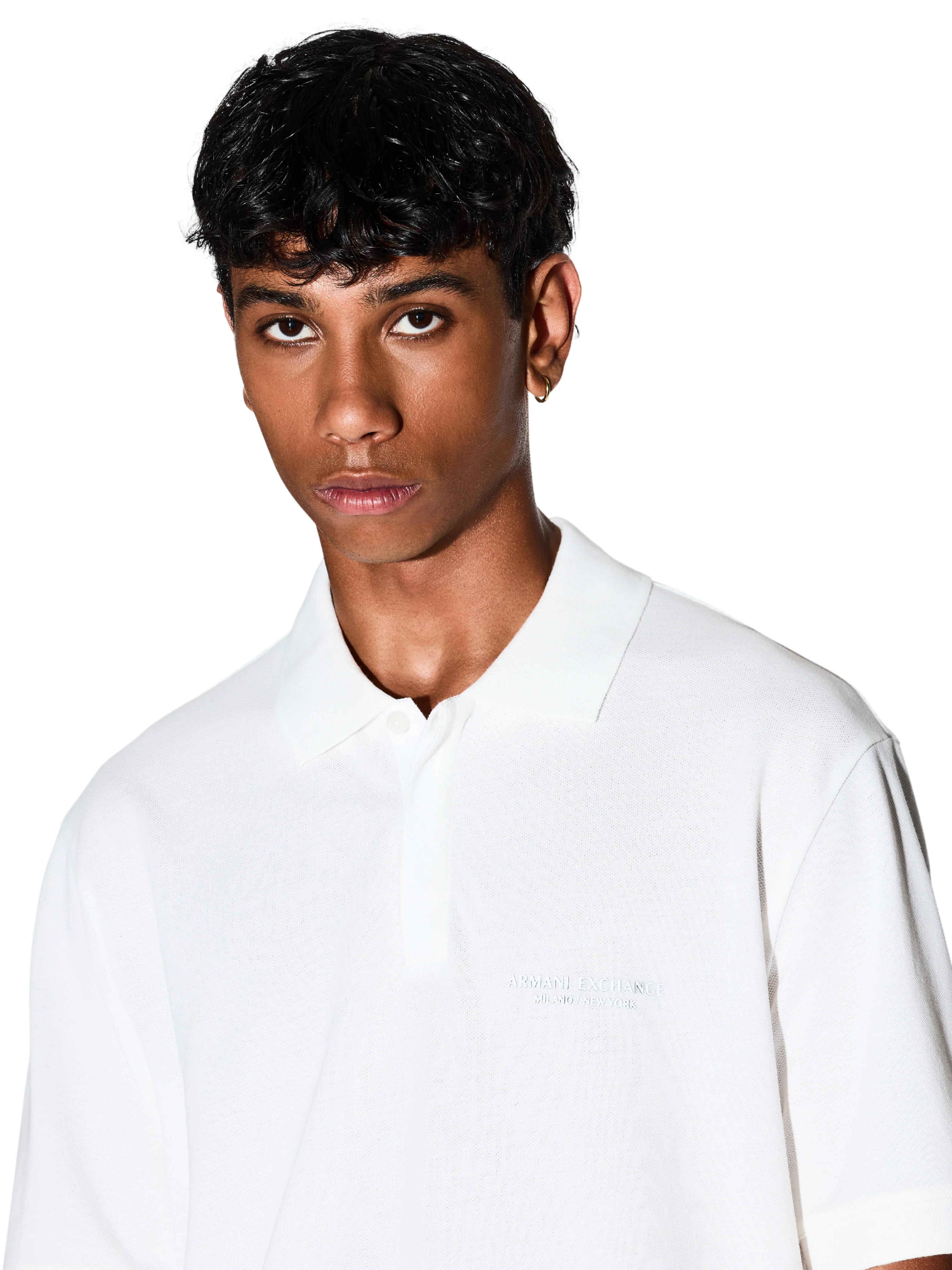 Polo Armani Exchange bianca con logo tono su tono - Image 3