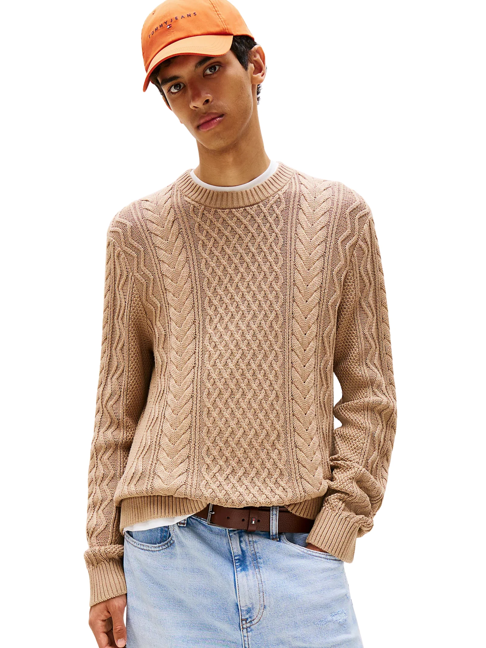 Pullover slim fit Tommy Hilfiger beige con distintivo - Image 2