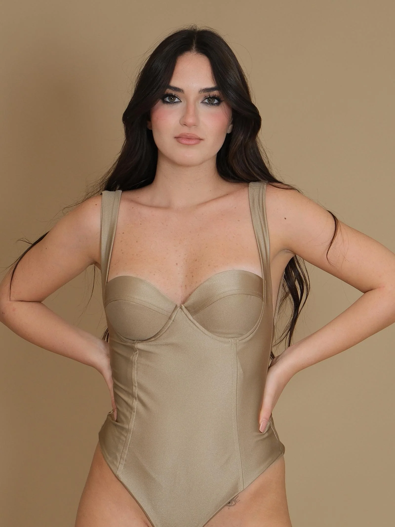 Anika Body Silence Limited oro satinato
