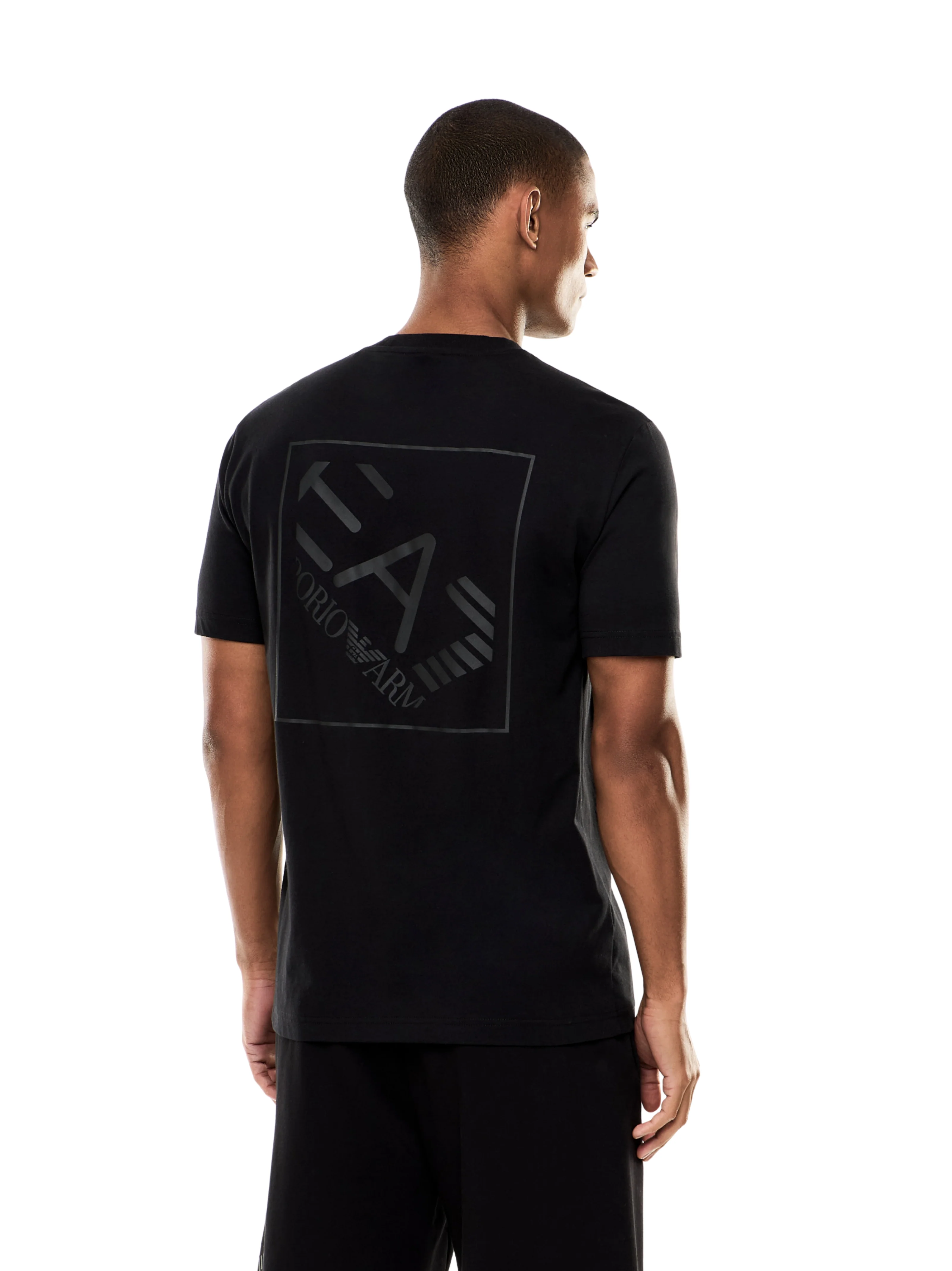 T-Shirt Armani EA7 nera con maxi logo sul retro - Image 3