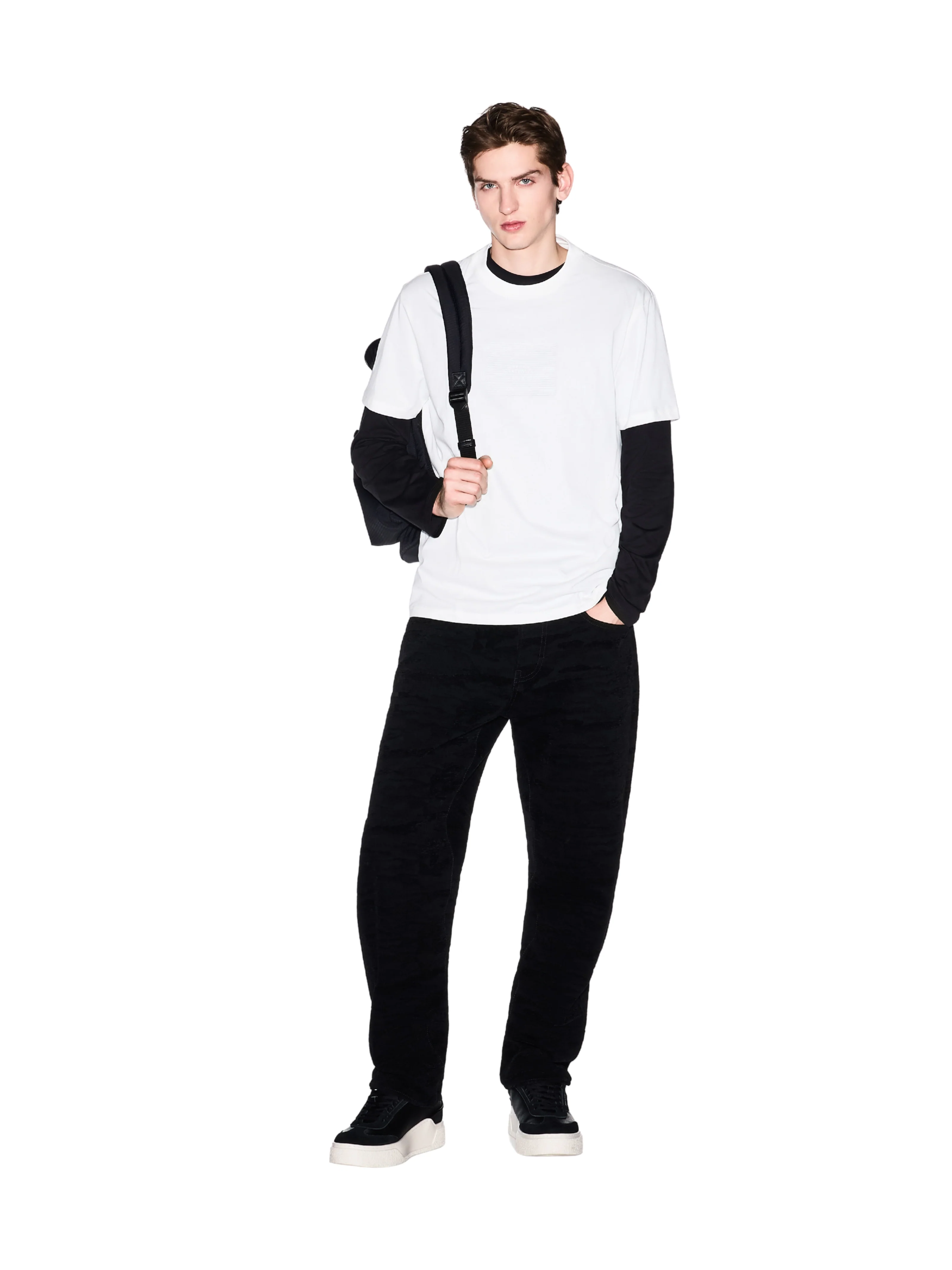 T-Shirt Armani Exchange bianca con logo tono su tono - Image 5