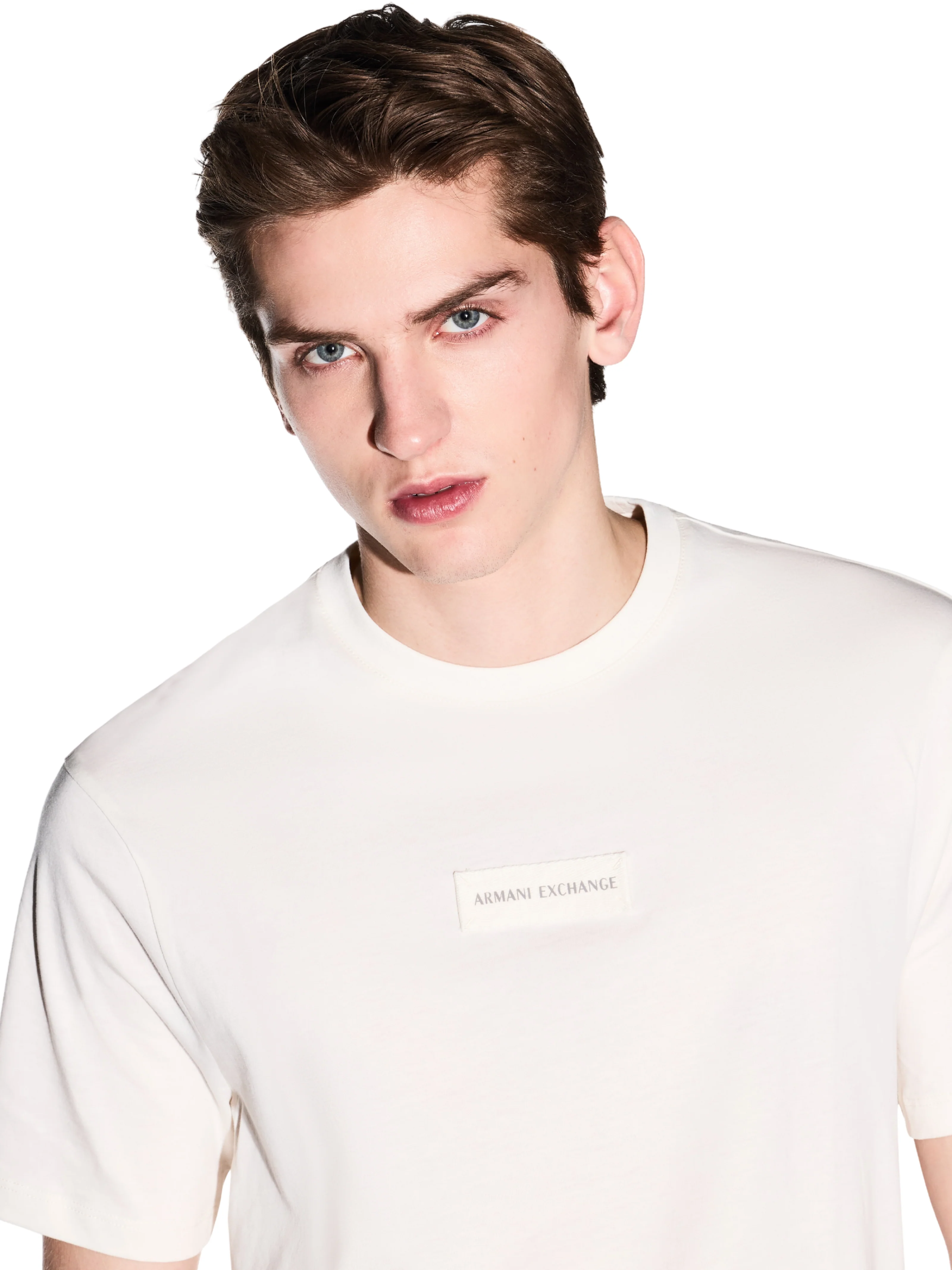 T-Shirt Armani Exchange bianca con patch logo frontale - Image 3