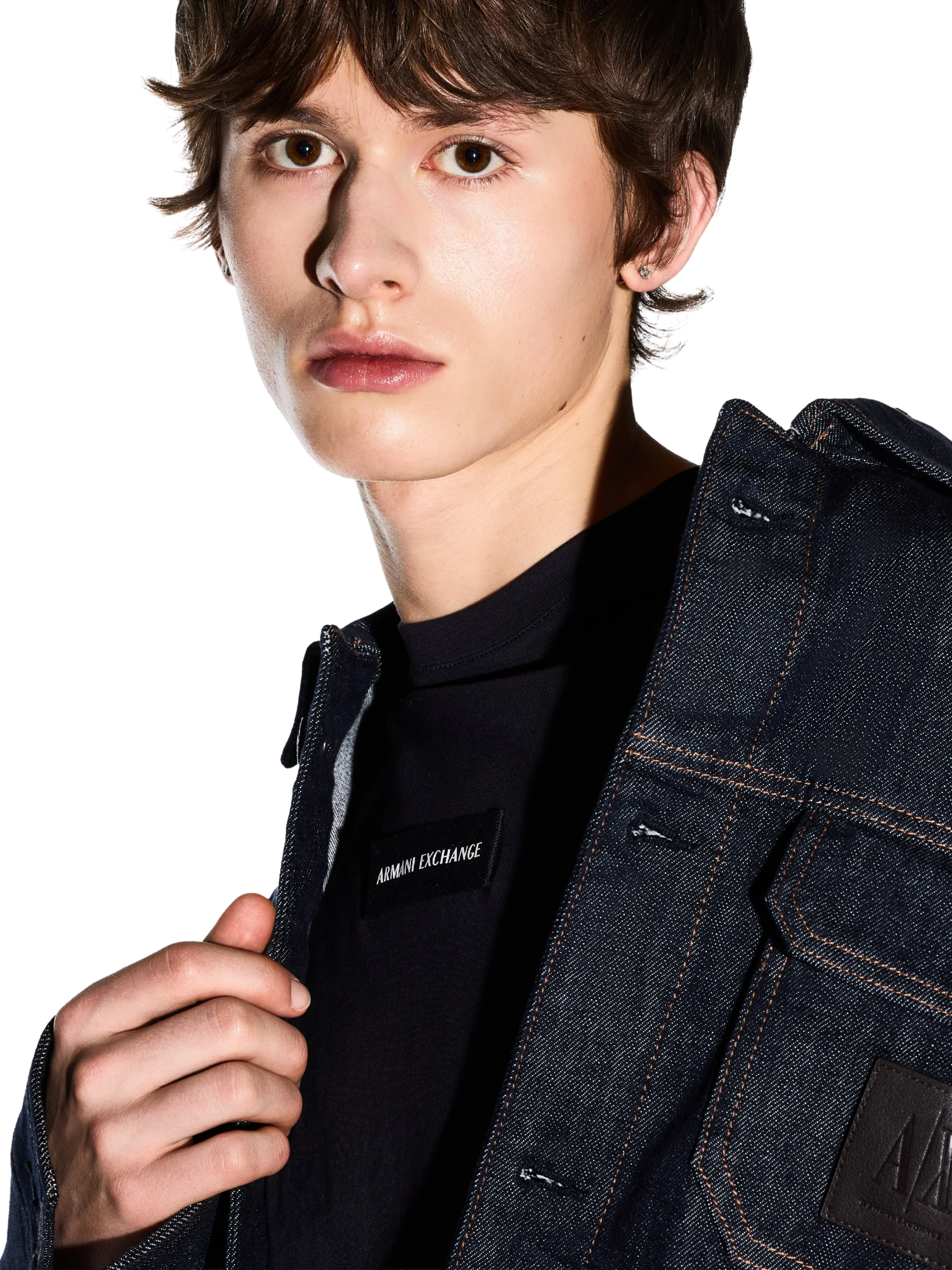 T-Shirt Armani Exchange nera con patch logo frontale - Image 3