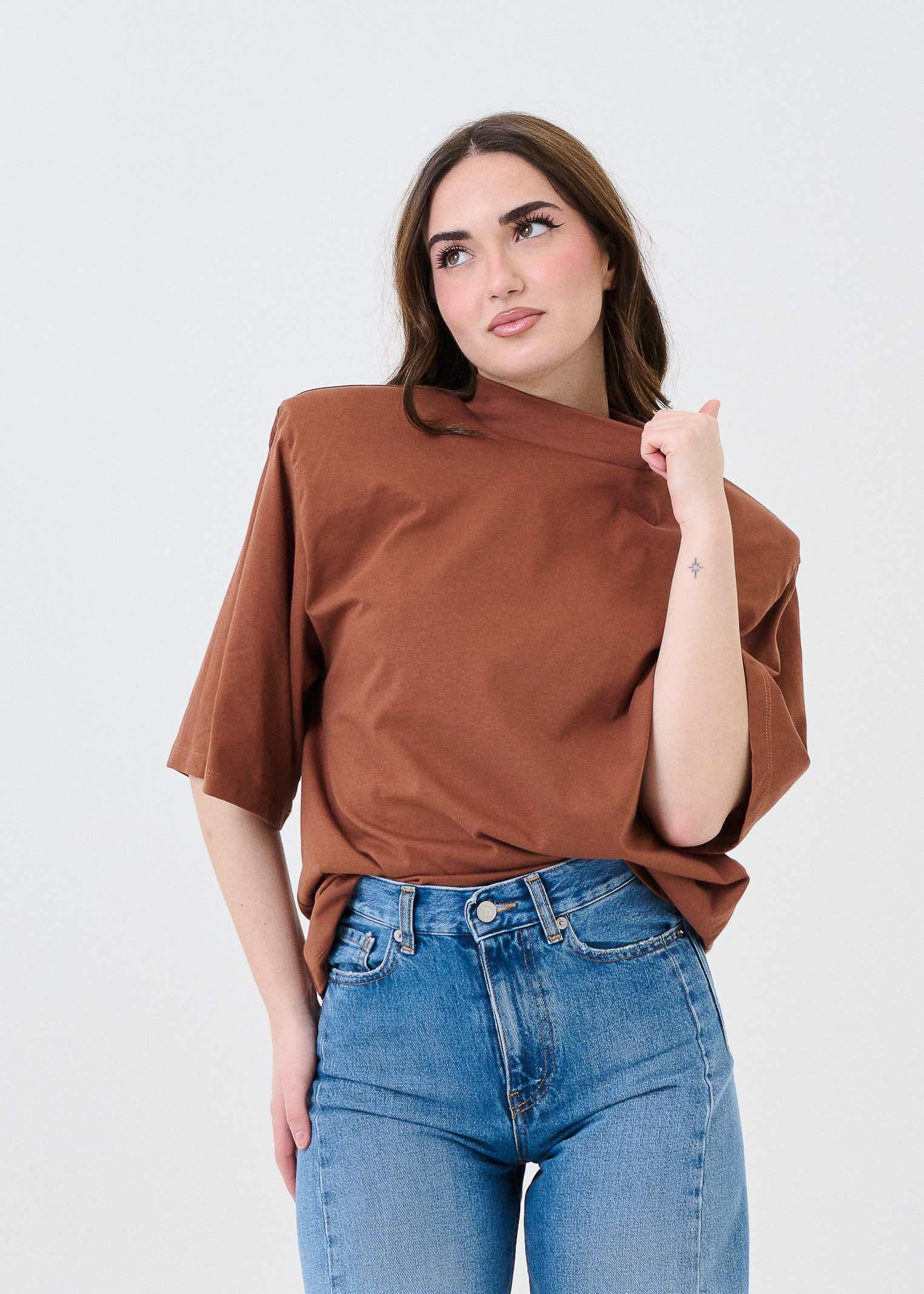 T-Shirt con spalline Vicolo marrone - Image 3