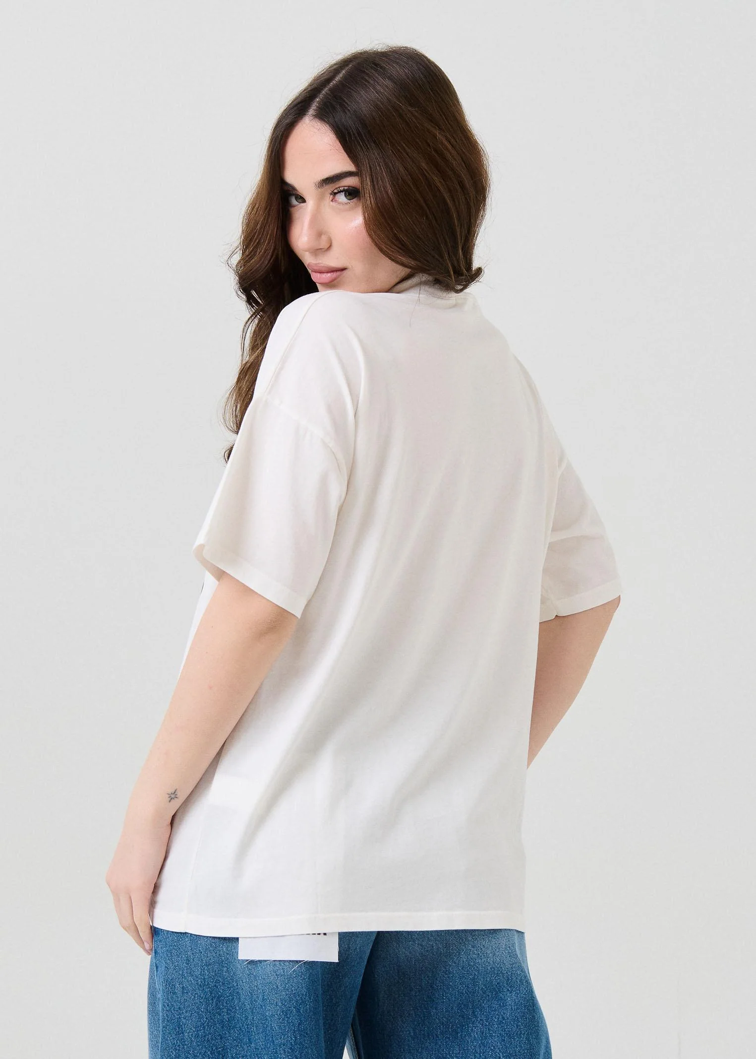 T-Shirt over Vicolo bianca "Coffee Espresso" - Image 3