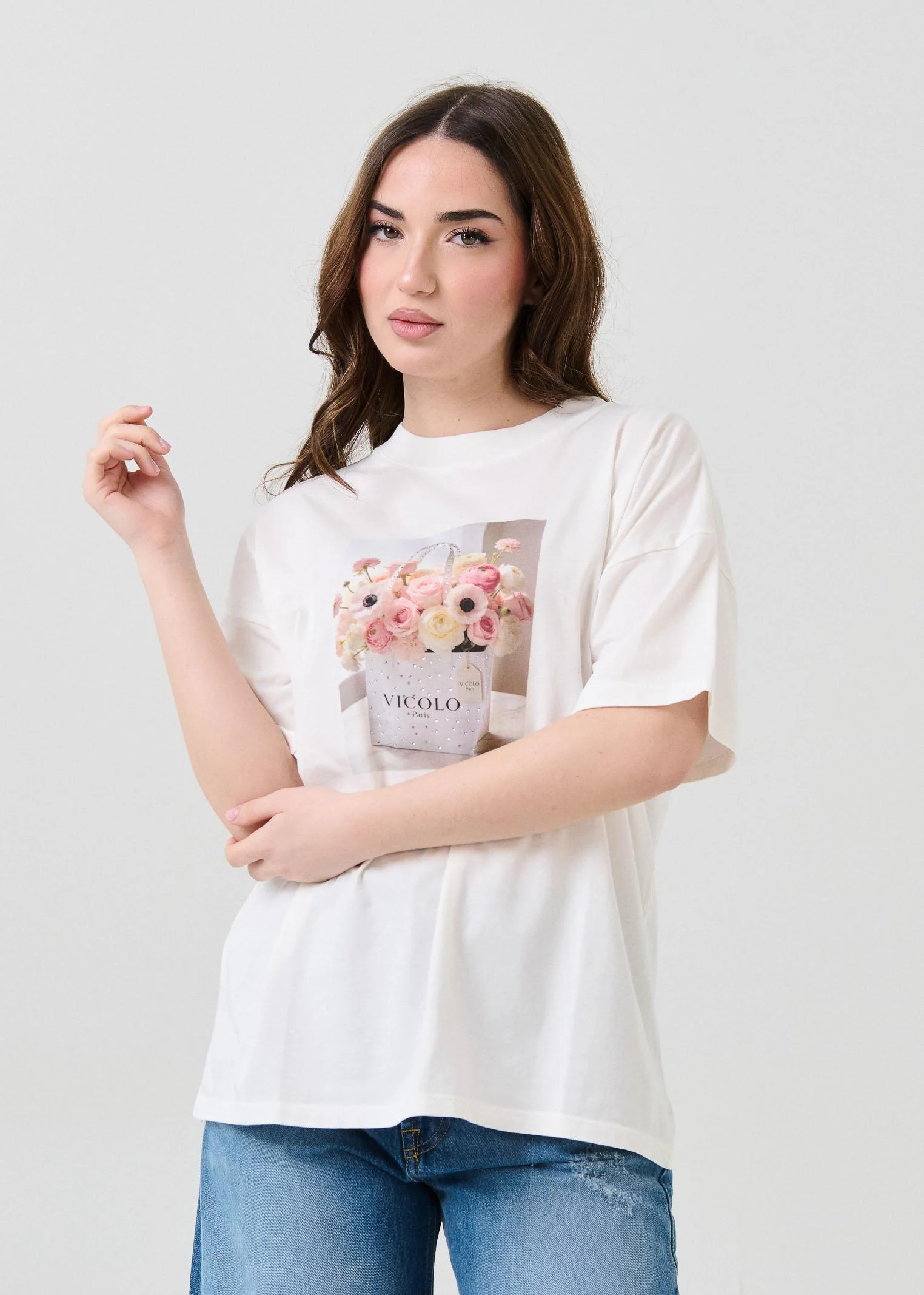 T-Shirt over Vicolo bianca con stampa e strass