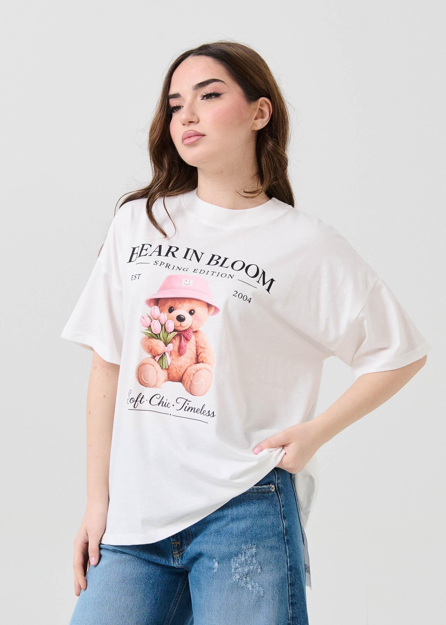 T-Shirt over Vicolo bianca con stampa teddy con tulipani