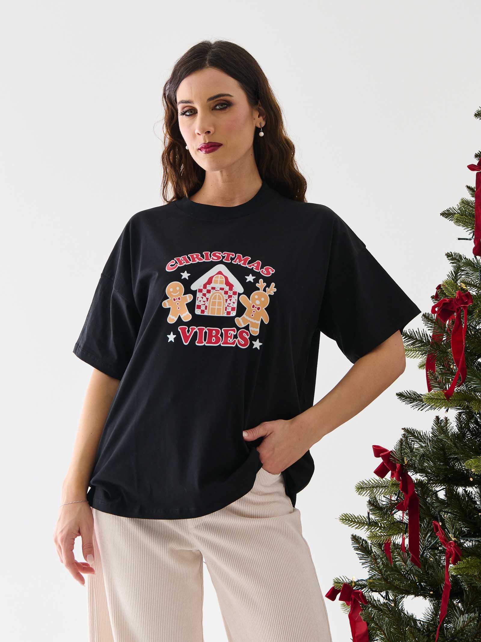 T-Shirt over Vicolo nera con stampa natalizia e strass