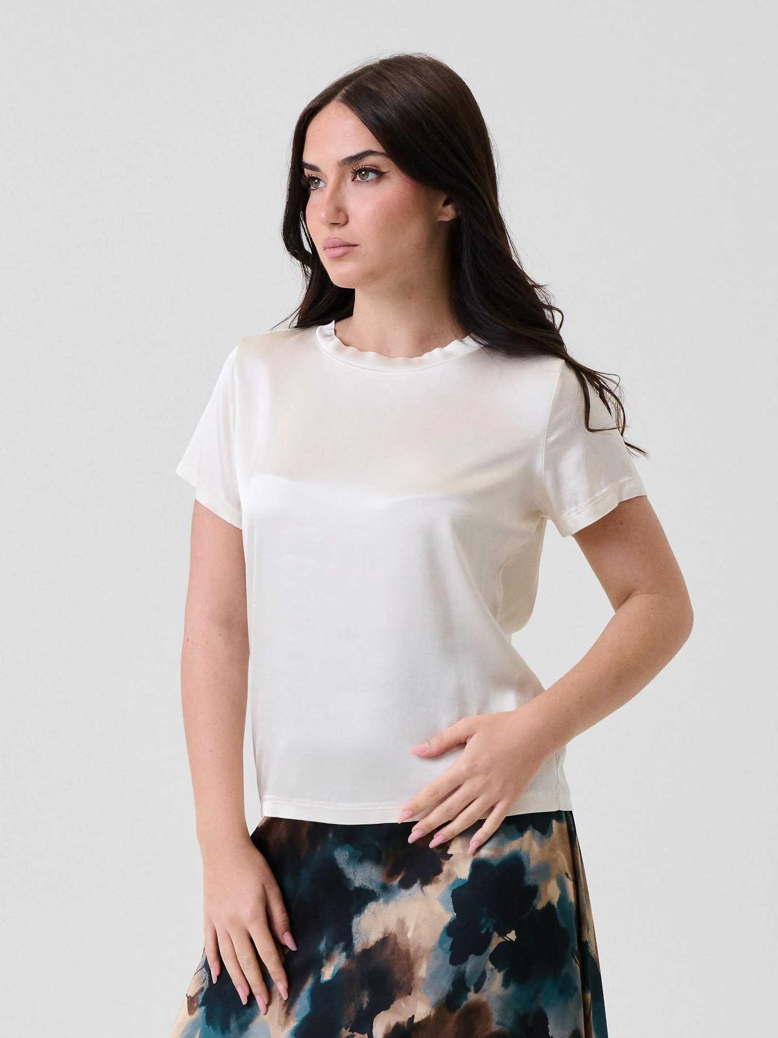 T-Shirt satinata Armoire burro - Image 2