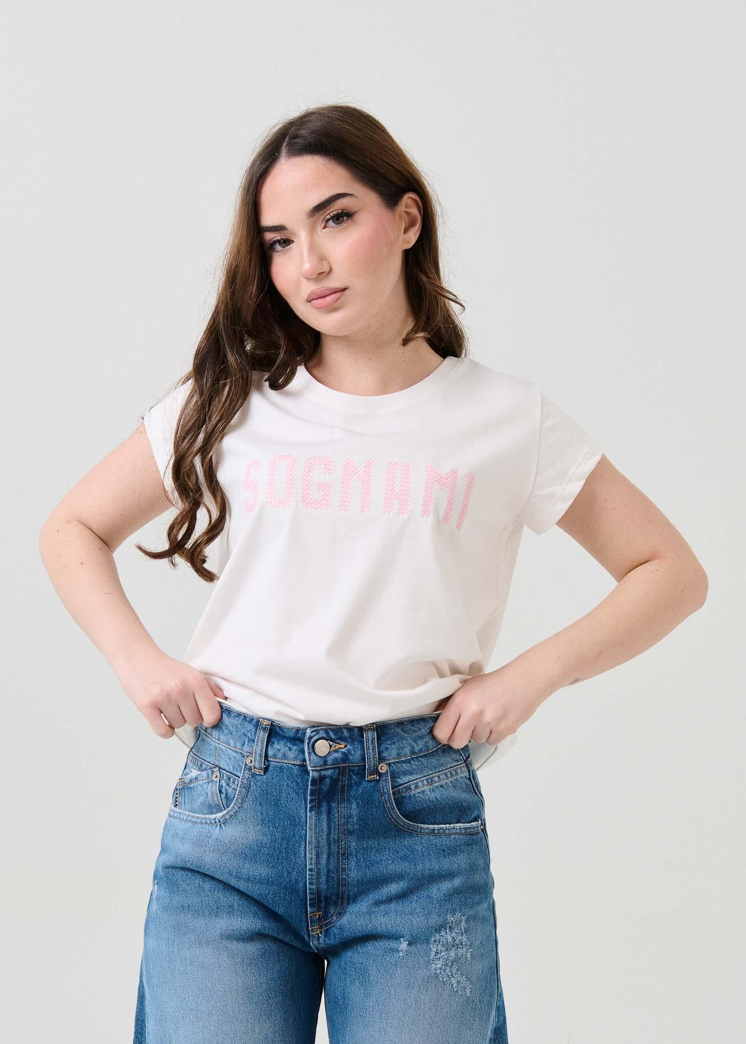 T-Shirt Vicolo bianca con ricamo "Sognami" rosa