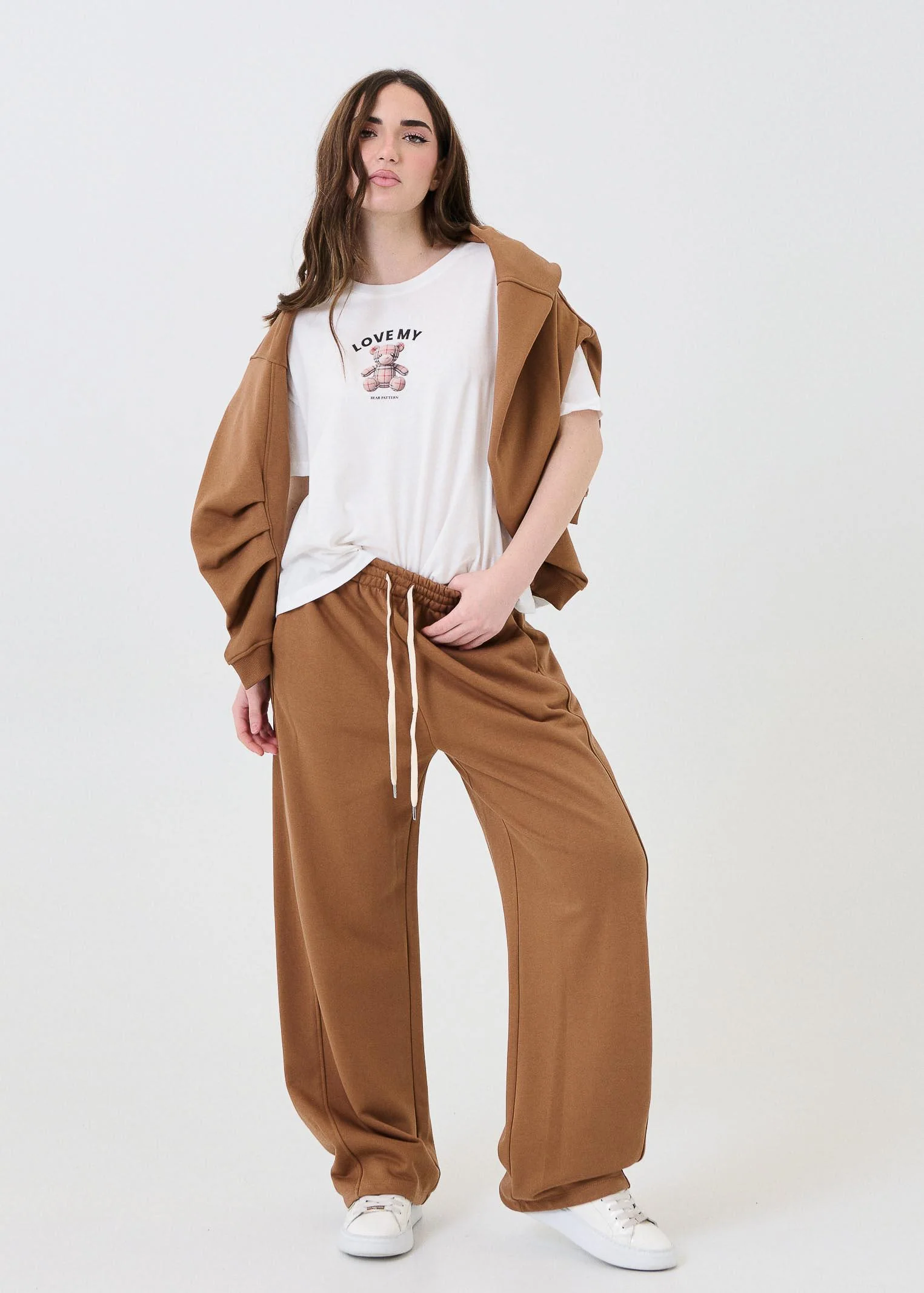 T-Shirt Vicolo bianca con stampa "Bear Pattern" - Image 4