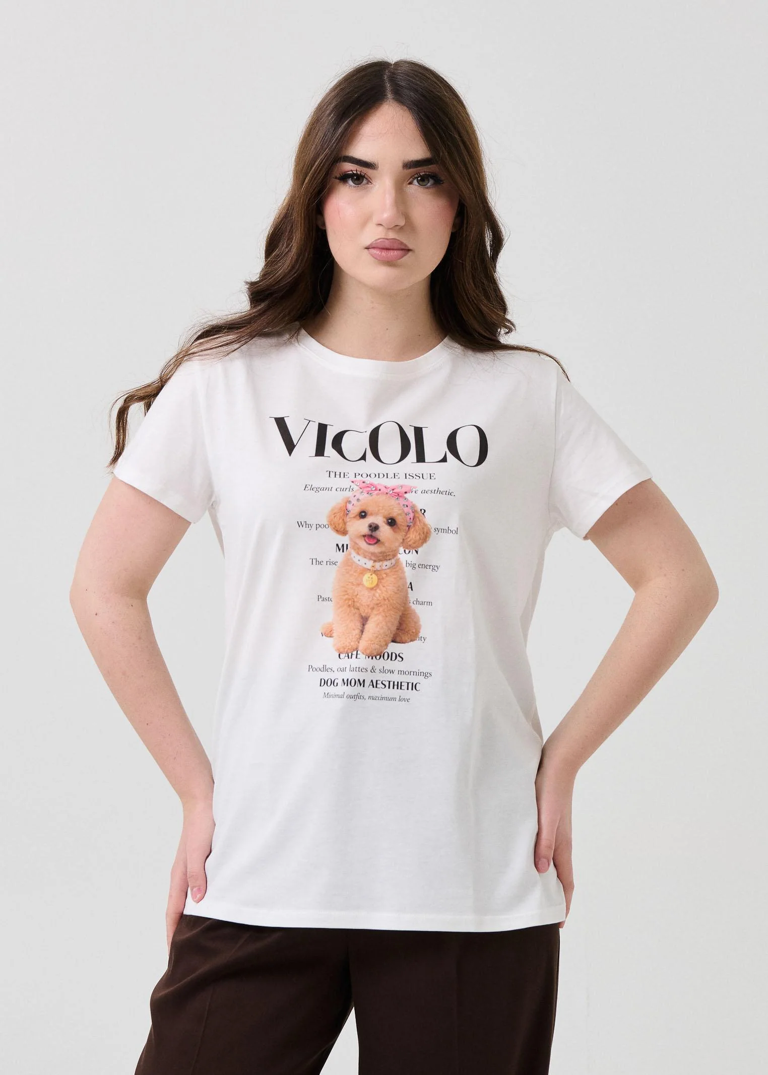 T-Shirt Vicolo bianca con stampa cane con fermaglio e con strass