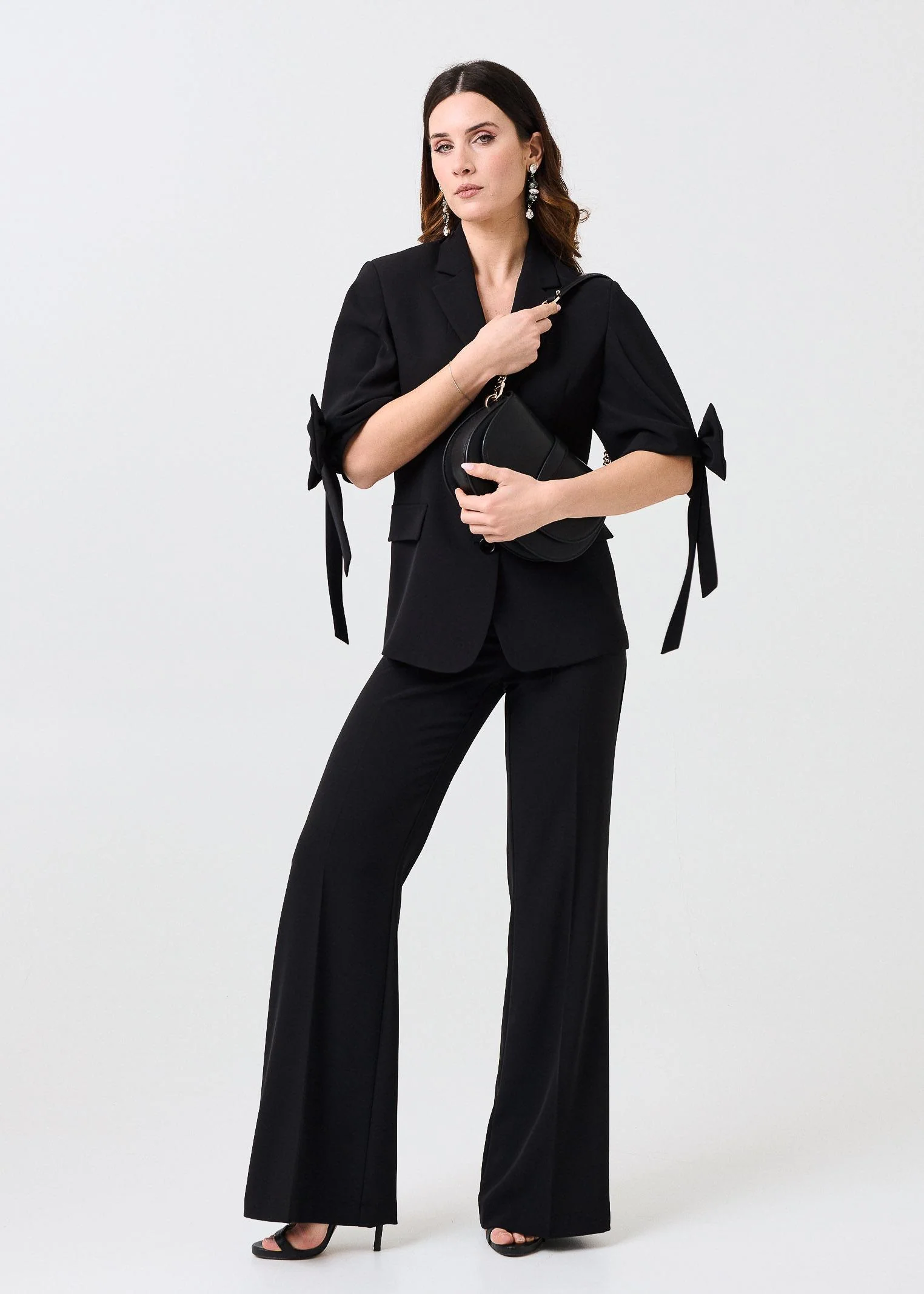 Pantalone Vicolo nero a zampa - Image 4