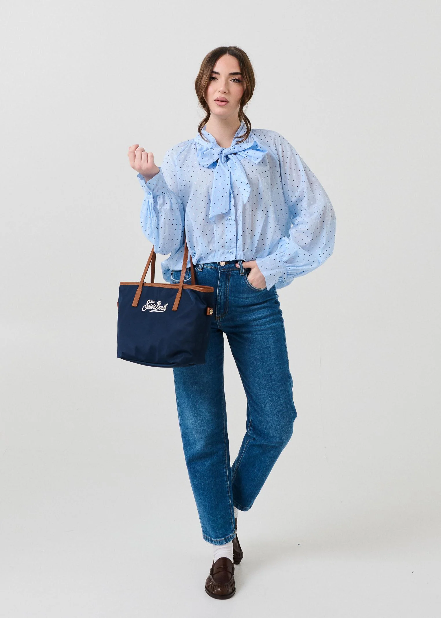 Camicia crop Vicolo azzurra con pois - Image 4