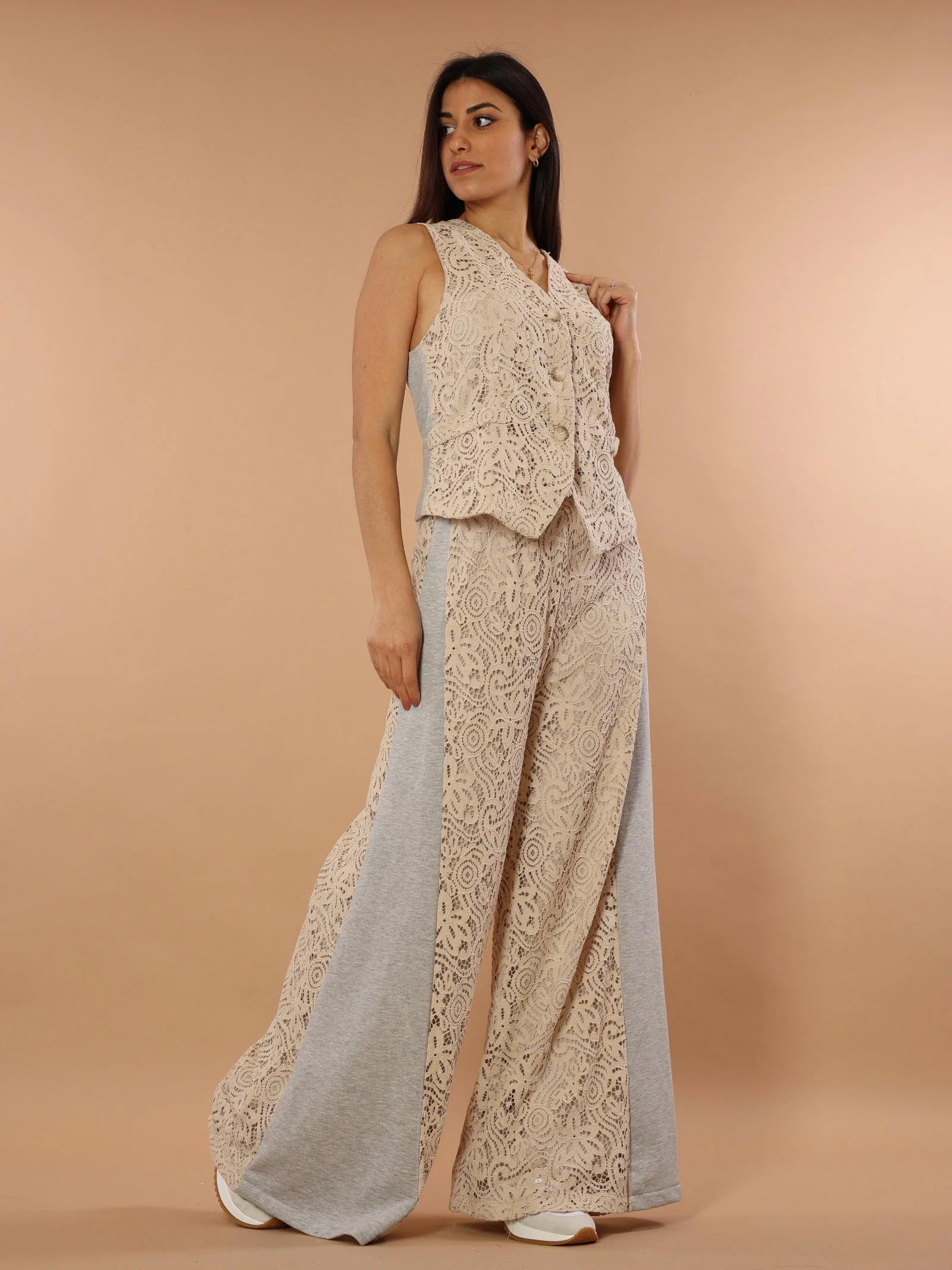 Pantalone grigio con pizzo - Image 4