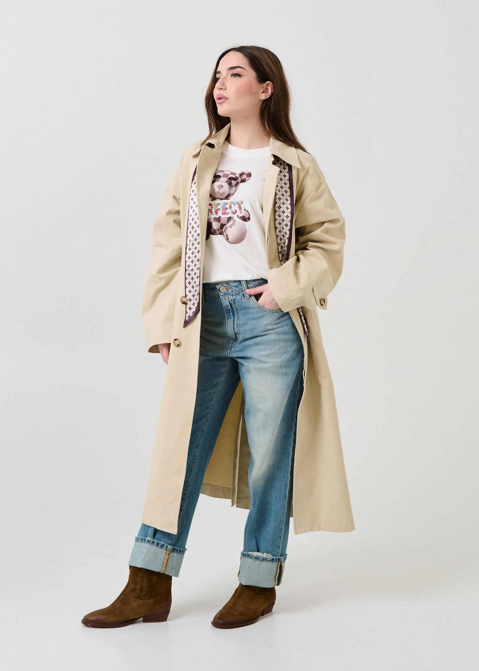 Trench con foulard Vicolo beige - Image 3