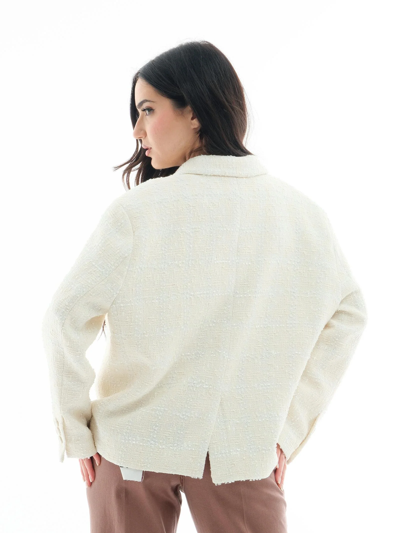 Blazer in bouclè Vicolo bianco con spille gioiello - Image 3