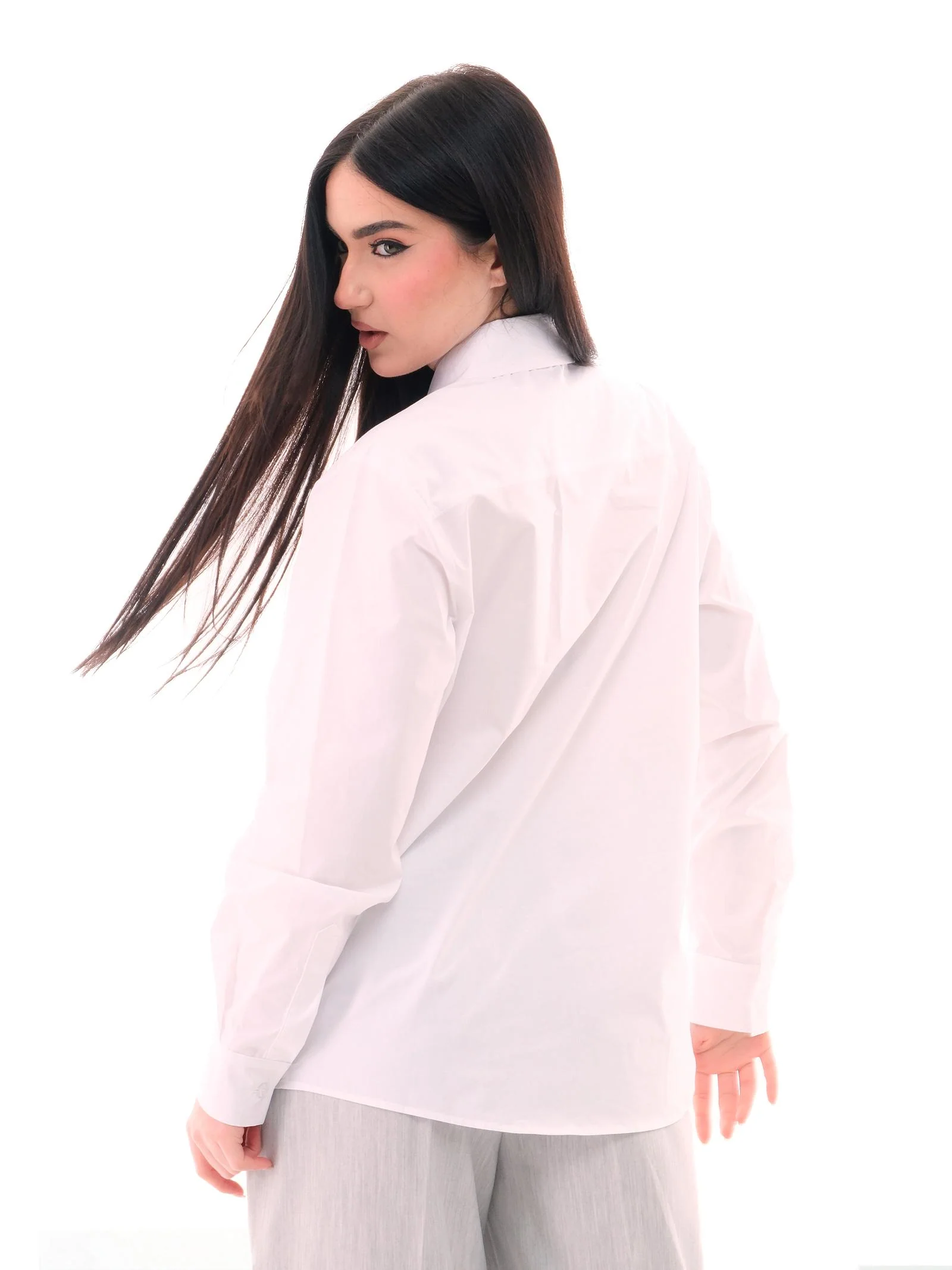 Camicia Vicolo bianca con dettagli gioiello - Image 3