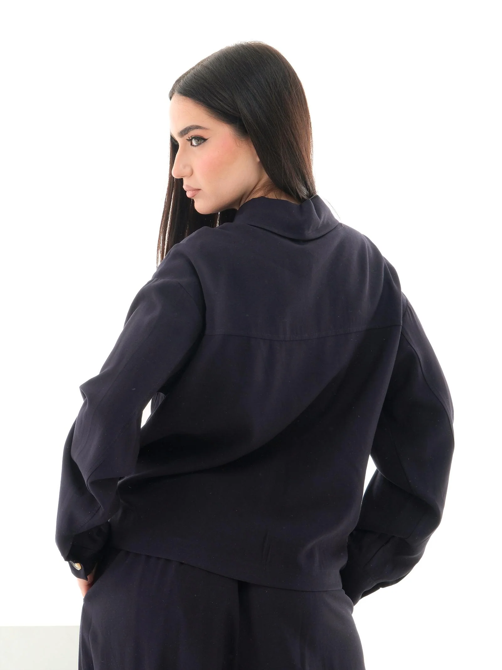 Camicia Vicolo blu navy con tasconi frontali e spilla emoticon - Image 3